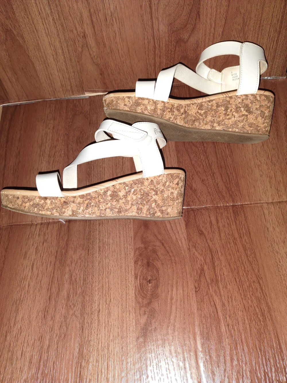Blowfish White Strappy Ankle Sandals for Kids 3Y